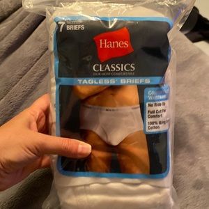 NWT Hanes briefs size 36-38 waist